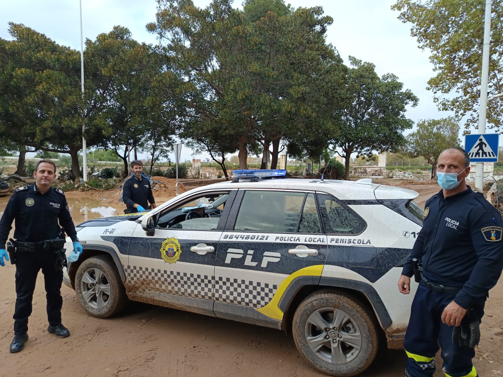 Efectivos de la Policía Local de Peñíscola se han desplazado para colaborar con la Policía Local de Picanya Efectivos de la Policía Local de Peñíscola se han desplazado para colaborar con la Policía Local de Picanya