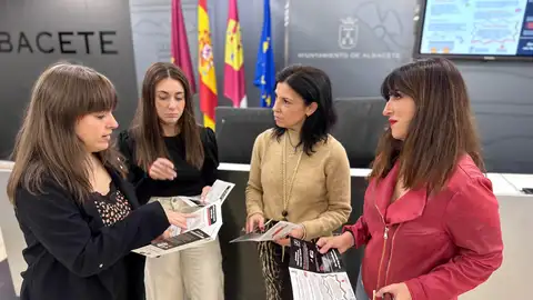 Charlas organizadas por la Asociación de Periodistas de Albacete para detectar y denunciar “fake news” Charlas organizadas por la Asociación de Periodistas de Albacete para detectar y denunciar “fake news”