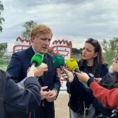 Los ocho bomberos del Ayuntamiento de Badajoz desplazados a Valencia podrían ser relevados esta semana