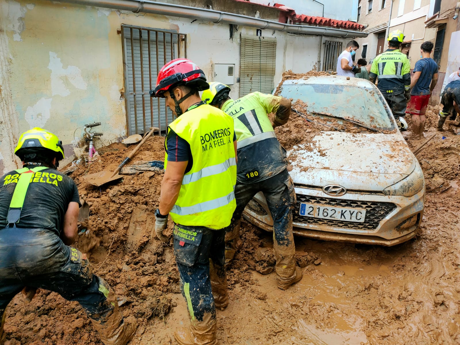 Marbella se solidariza con los damnificados por la DANA con recursos humanos y materiales Marbella se solidariza con los damnificados por la DANA con recursos humanos y materiales