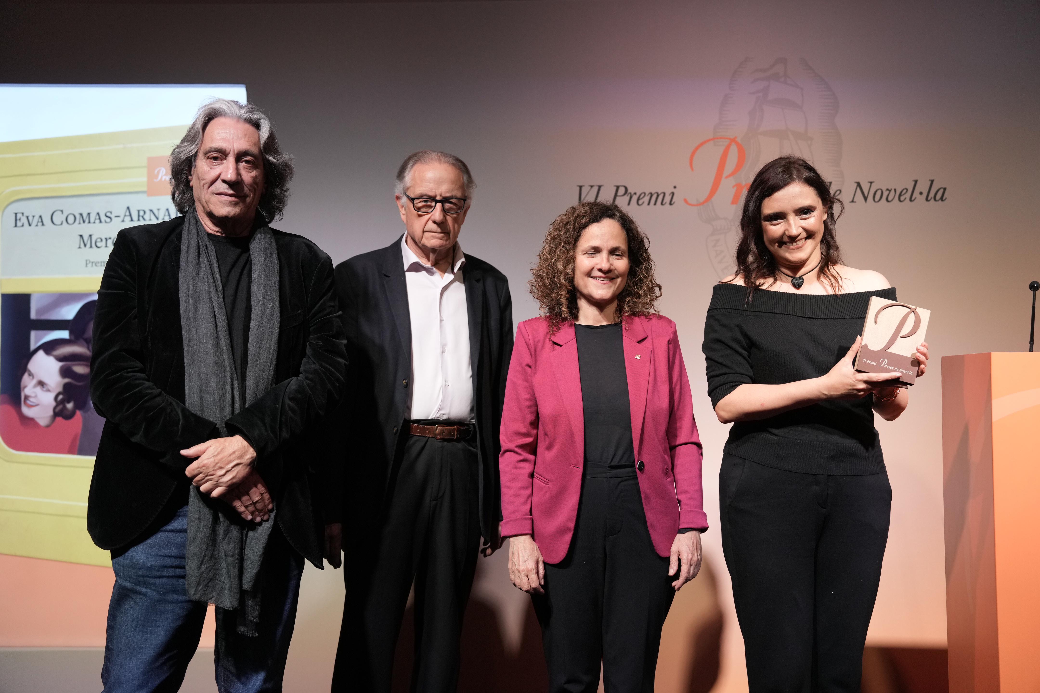 Eva Comas-Arnal guanya el 6è Premi Proa de Novel·la amb 'Mercè i Joan' Eva Comas-Arnal guanya el 6è Premi Proa de Novel·la amb 'Mercè i Joan'