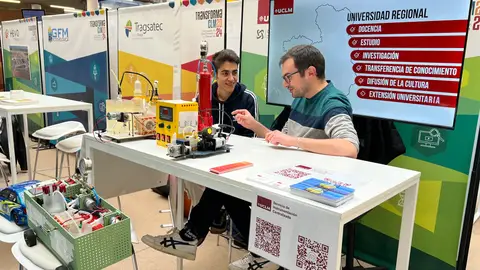 La UCLM ofrece su conocimiento innovador para impulsar el desarrollo competitivo de la región La UCLM ofrece su conocimiento innovador para impulsar el desarrollo competitivo de la región