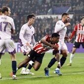 El Girona cae goleado en Eindhoven