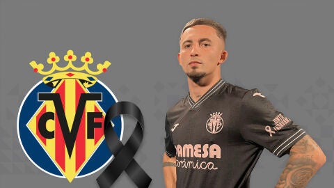 Yeremy Pino con la camiseta con la que jugar&aacute; el Villarreal CF