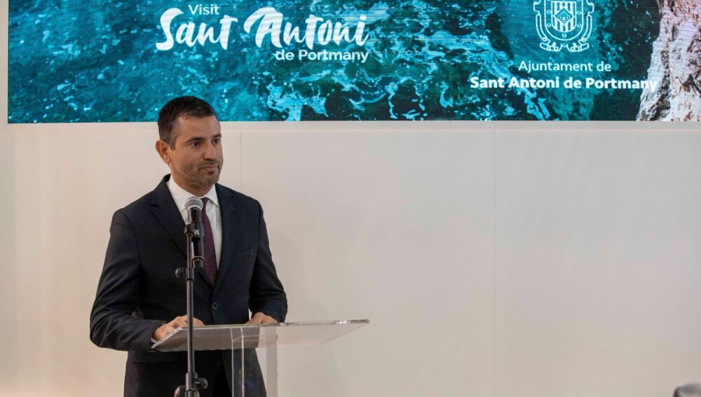 Marcos Serra presentó el cambio de modelo turístico que ha experimentado Sant Antoni