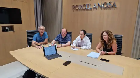 Porcelanosa y el Instituto Universitario de Tecnología Cerámica de la UJI investigan sobre nuevas tecnologías para reducir el consumo energético en la industria cerámica Porcelanosa y el Instituto Universitario de Tecnología Cerámica de la UJI investigan sobre nuevas tecnologías para reducir el consumo energético en la industria cerámica