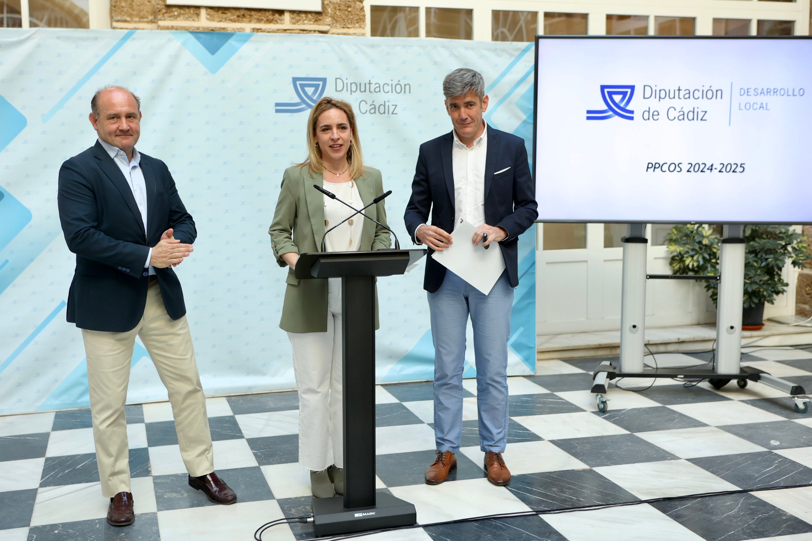 Diputación de Cádiz notifica cerca de 37 millones de euros en subvenciones para municipios Diputación de Cádiz notifica cerca de 37 millones de euros en subvenciones para municipios