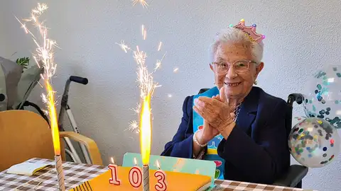 Ángela Moreno cumple 103 años Ángela Moreno cumple 103 años