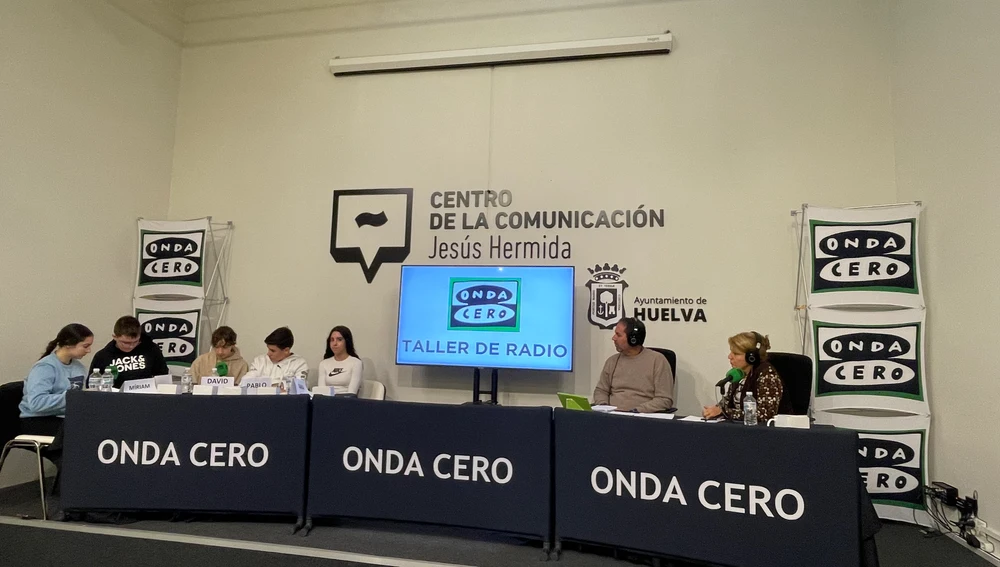 Taller de Radio - IES Pintor Pedro Gómez Taller de Radio - IES Pintor Pedro Gómez