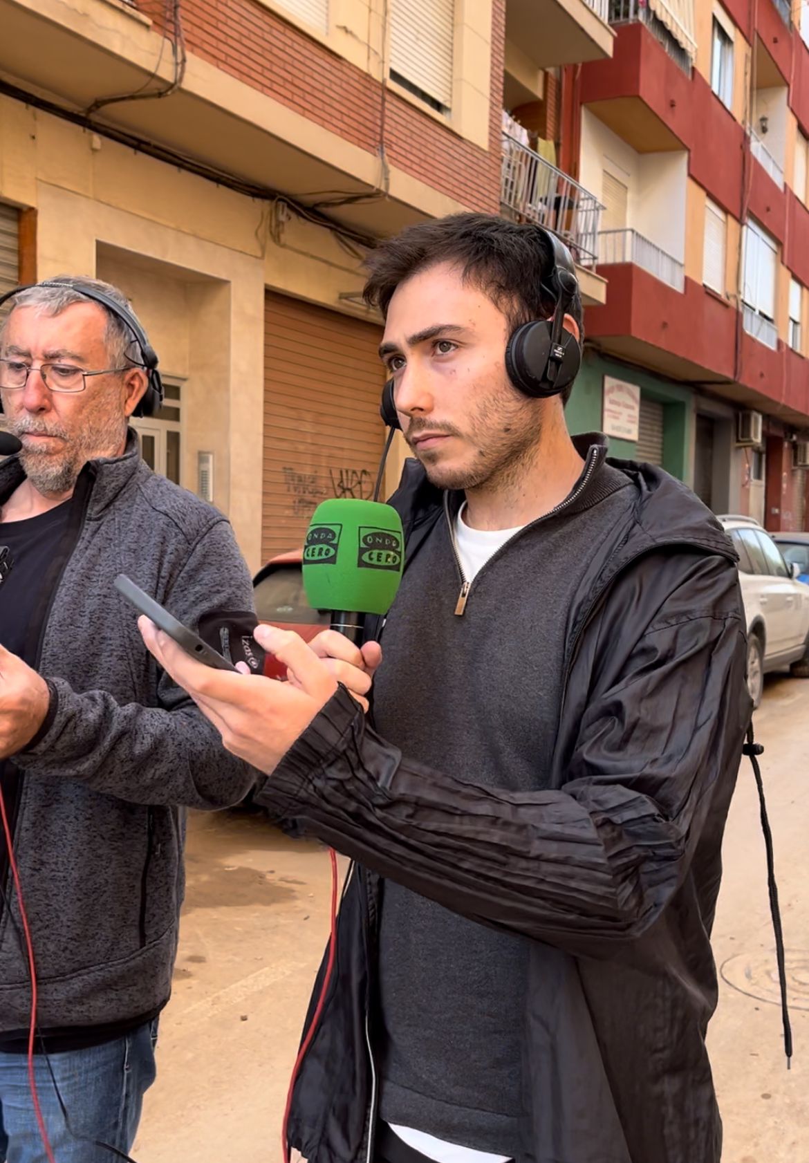 Juanjo Tovar: Los primeros establecimientos abren en Benetúser, la voz de la esperanza Juanjo Tovar: Los primeros establecimientos abren en Benetúser, la voz de la esperanza