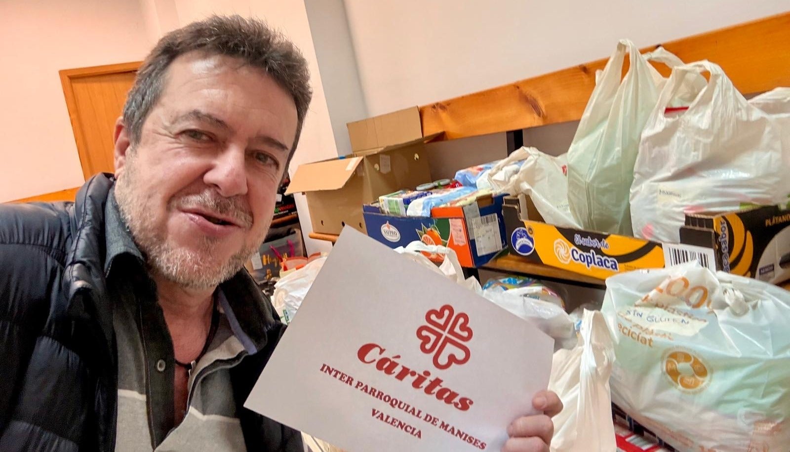 "Rafa Pacheco relata en Más de uno Alicante su experiencia en la DANA y su colaboración con Cáritas en la ayuda a los afectados "Rafa Pacheco relata en Más de uno Alicante su experiencia en la DANA y su colaboración con Cáritas en la ayuda a los afectados