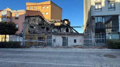 Edificio afectado por el incendio de La Albericia 