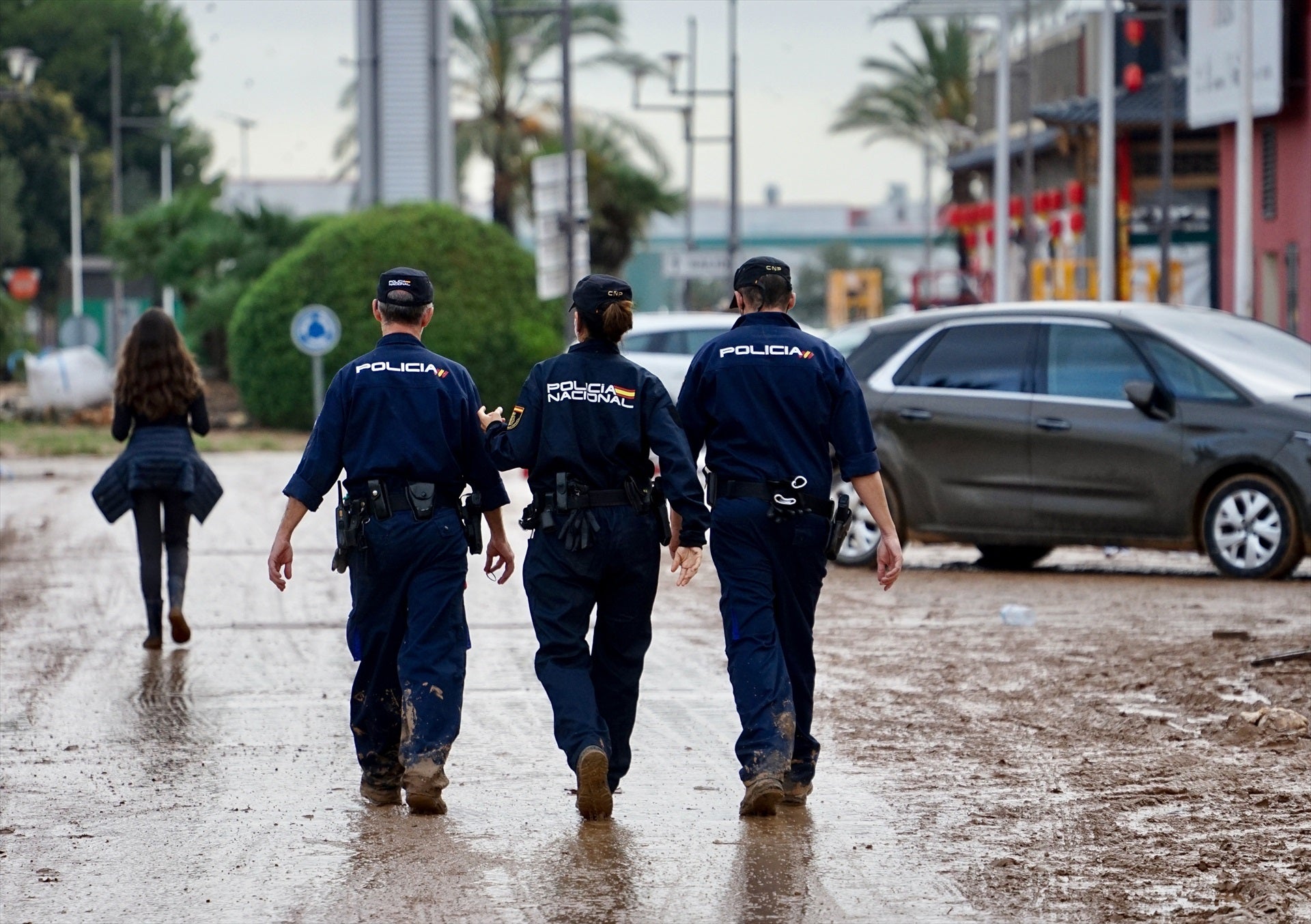 Un policía fuera de servicio salvó la vida a una madre y su hija de cinco años el día de la Dana Un policía fuera de servicio salvó la vida a una madre y su hija de cinco años el día de la Dana