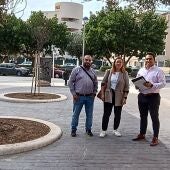 Villajoyosa sustituye los montículos de la avenida Adolfo Suárez por zonas ajardinadas accesibles
