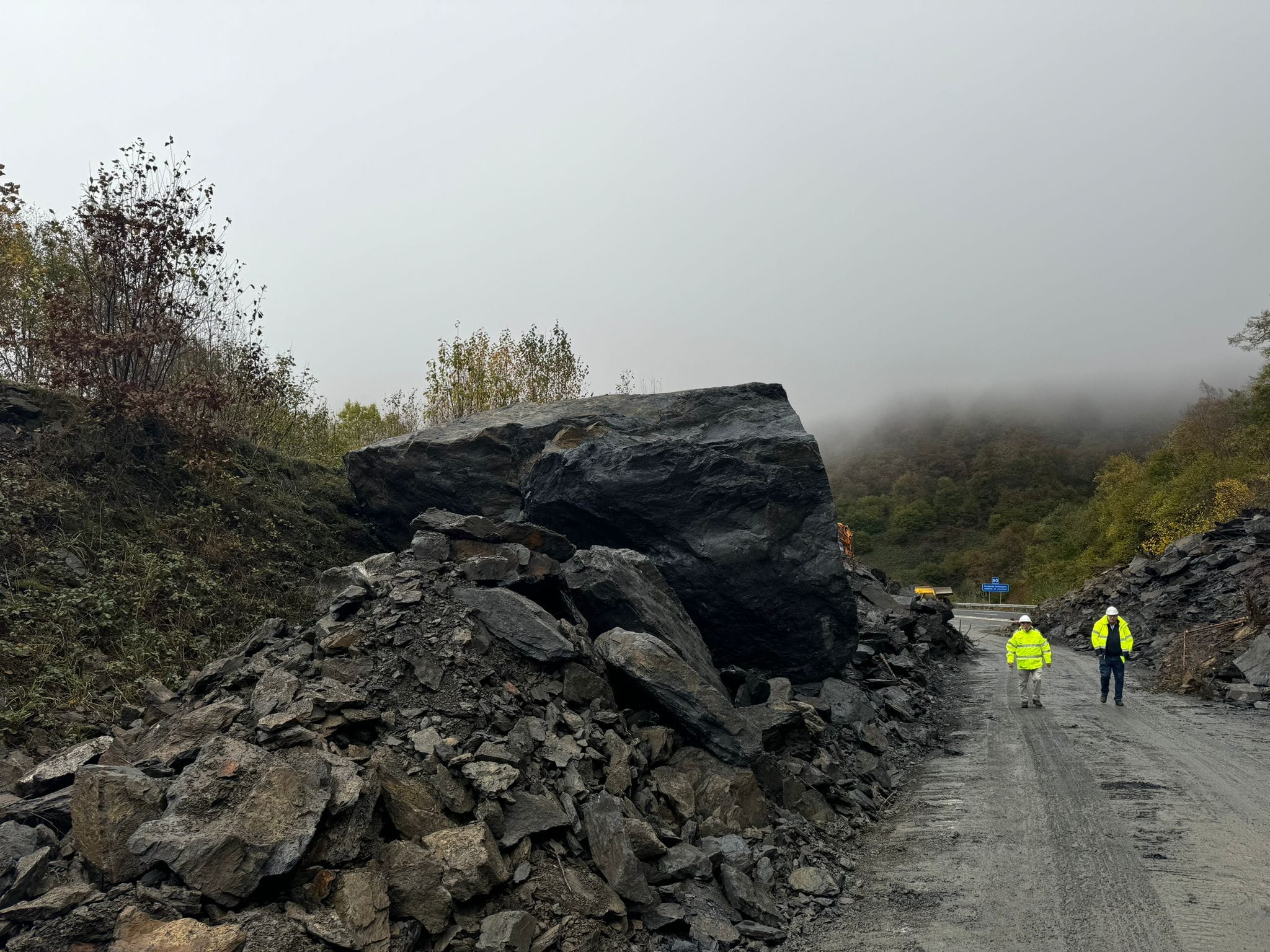 Un bypass en el HUERNA permitirá reanudar la circulación por una calzada con un carril para cada sentido Un bypass en el HUERNA permitirá reanudar la circulación por una calzada con un carril para cada sentido