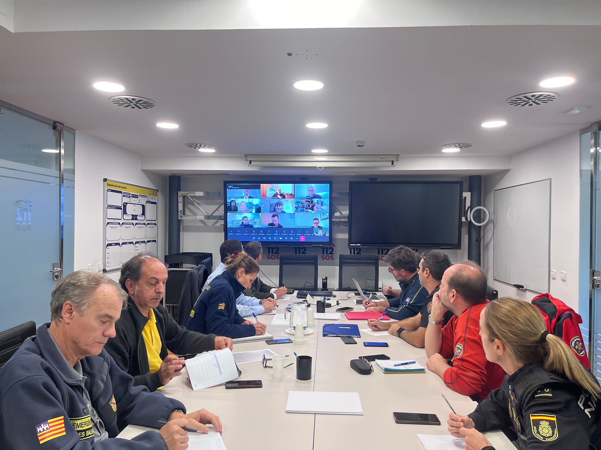 Emergencias activa el plan especial ante la alerta por lluvias y tormentas en las próximas horas en Baleares Emergencias activa el plan especial ante la alerta por lluvias y tormentas en las próximas horas en Baleares