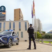 La Policía Nacional desarticula en Benidorm a un grupo criminal dedicado a las estafas mediante el alquiler de viviendas La Policía Nacional desarticula en Benidorm a un grupo criminal dedicado a las estafas mediante el alquiler de viviendas