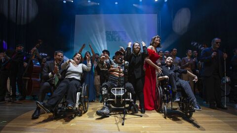 En Joel, dreta, i altres artistes en una edici&oacute; passada de la gala SuperArte