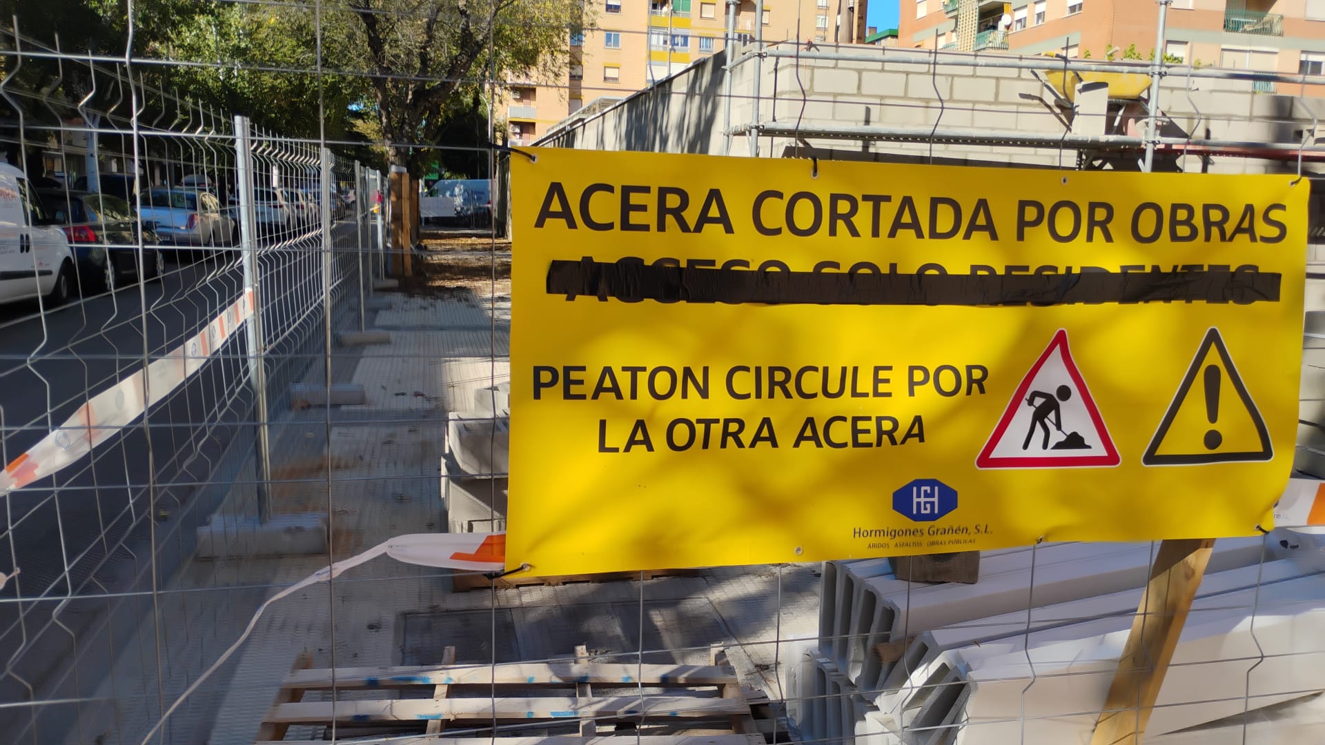 Huesca retoma las obras del polémico carril bici en la avenida Pirineos Huesca retoma las obras del polémico carril bici en la avenida Pirineos