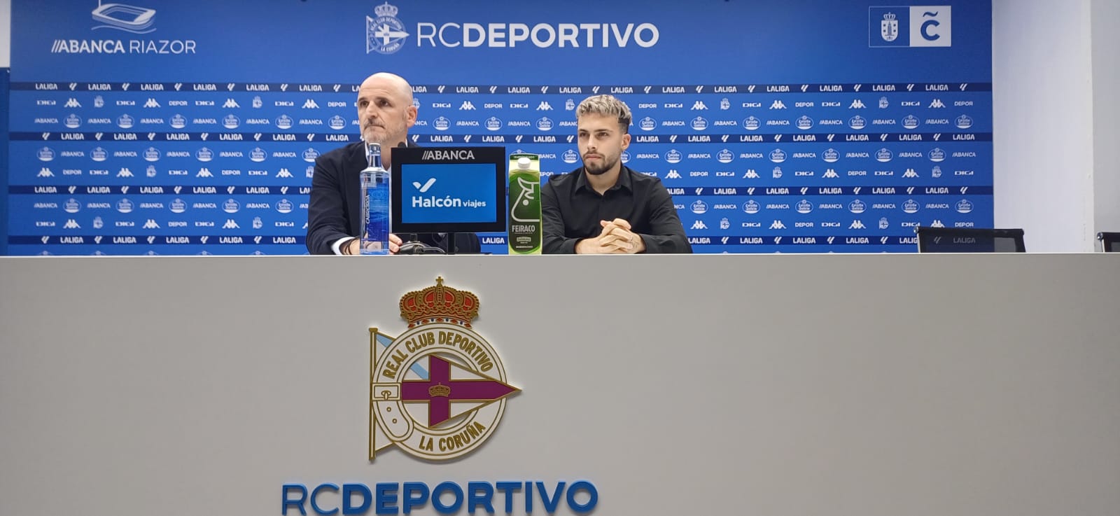 David Mella: "La decisión de la renovación vino por el ascenso del Deportivo a segunda División y por el cariño que me estaban dando" David Mella: "La decisión de la renovación vino por el ascenso del Deportivo a segunda División y por el cariño que me estaban dando"