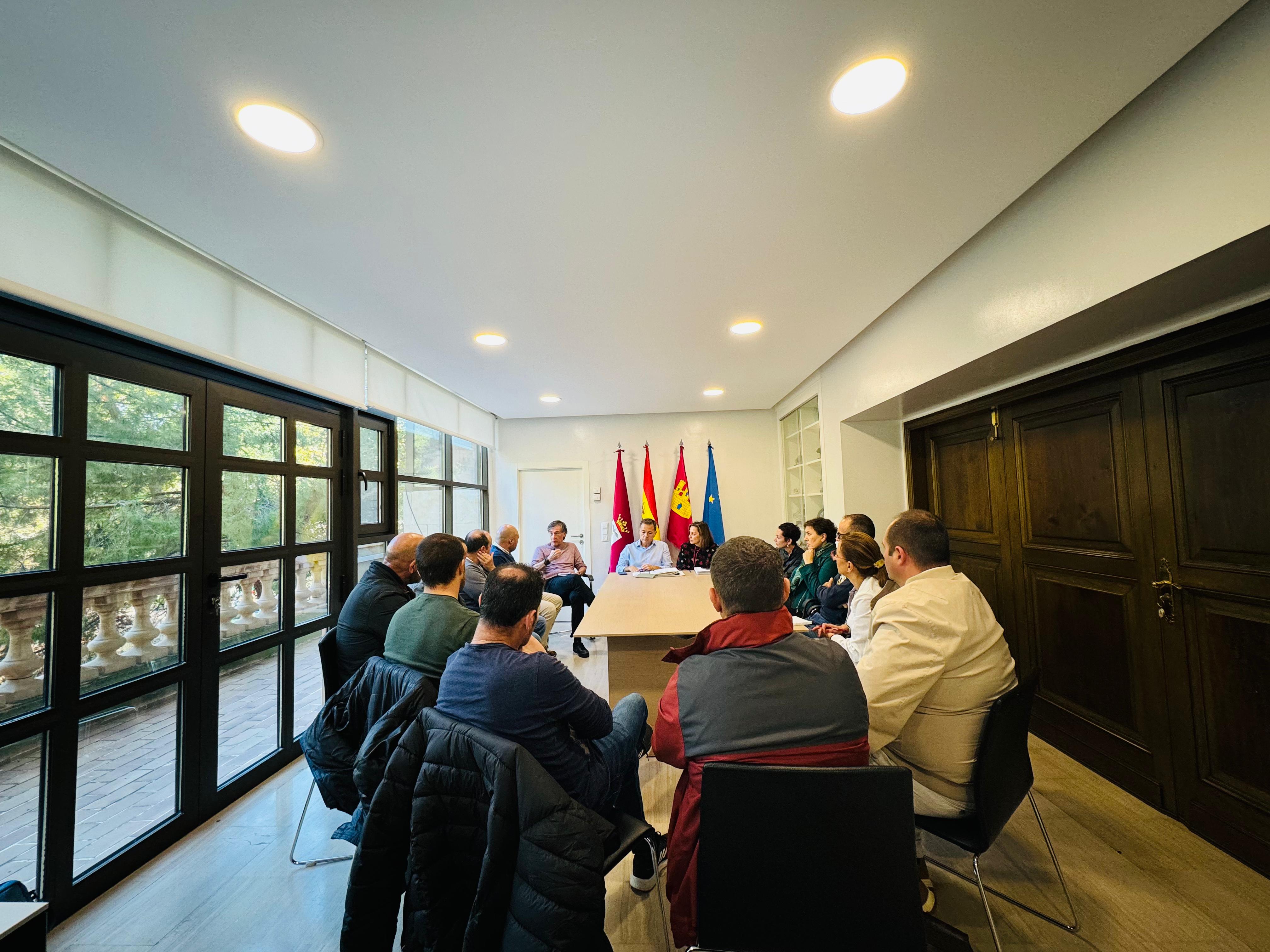 Acuerdo con los trabajadores del servicio de zonas verdes del Ayuntamiento de la capital Acuerdo con los trabajadores del servicio de zonas verdes del Ayuntamiento de la capital