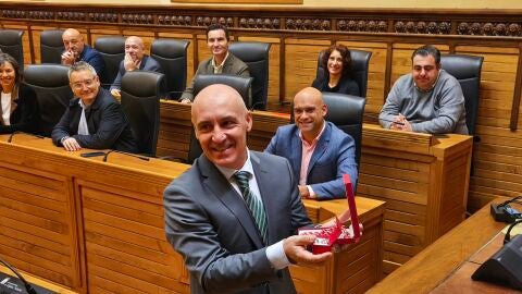 Abel Junquera jura su cargo como concejal del Ayuntamiento de Gij&oacute;n