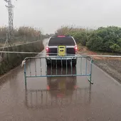El alcalde de Nules hace un llamamiento a la población para que evite acudir a zonas inundables. El alcalde de Nules hace un llamamiento a la población para que evite acudir a zonas inundables.