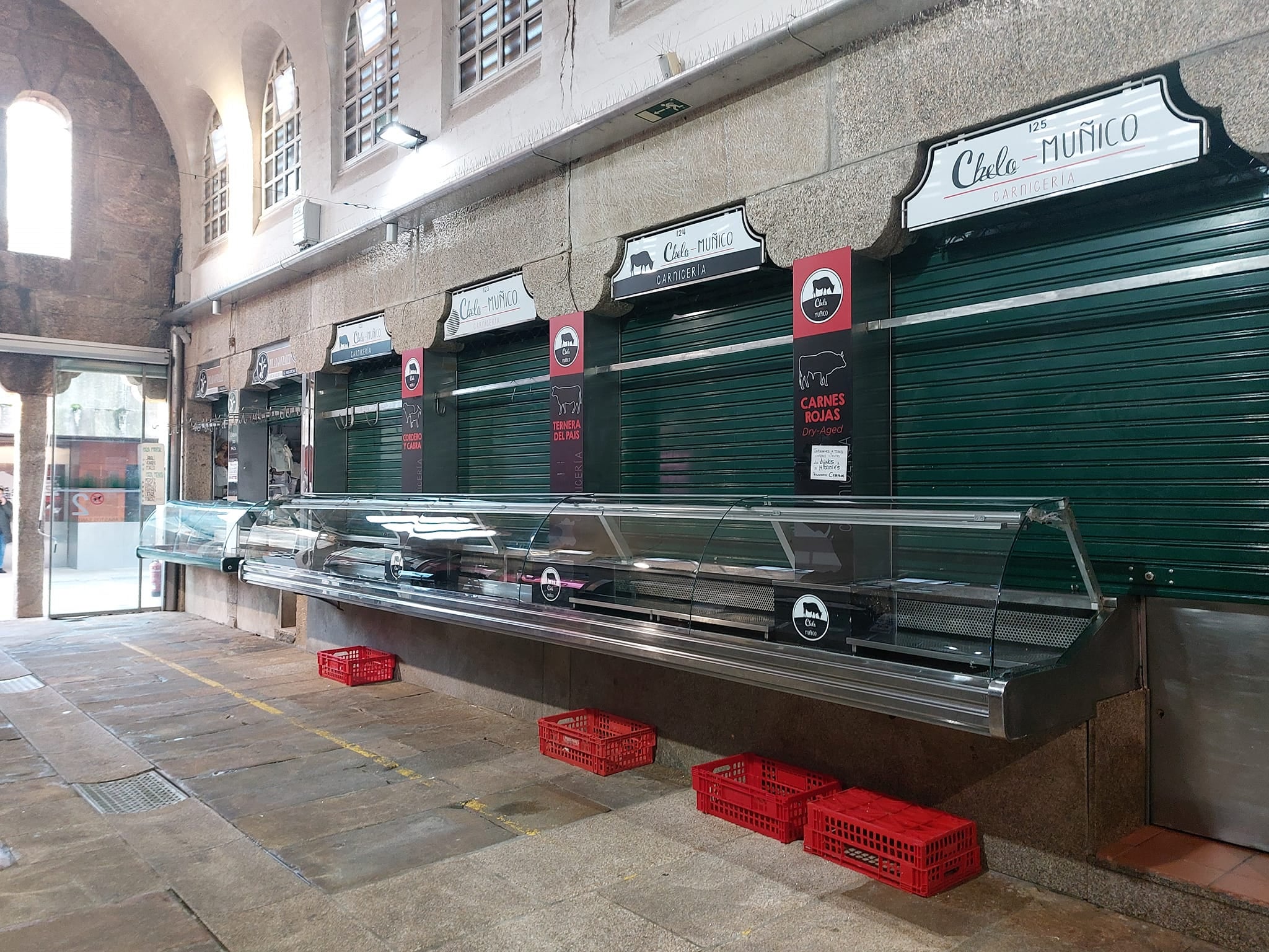 Detenidos los tres implicados en la muerte violenta de Antonio Costa, propietario de Chelo & Muñico en la Plaza de Abastos Detenidos los tres implicados en la muerte violenta de Antonio Costa, propietario de Chelo & Muñico en la Plaza de Abastos