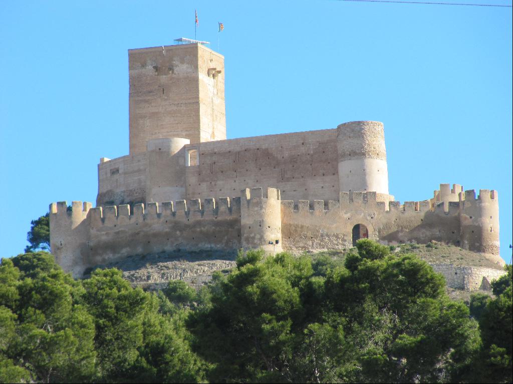 Castillo de Biar: una leyenda convertida en museo Castillo de Biar: una leyenda convertida en museo
