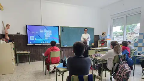 El Gobierno Regional premiará al director del colegio de Letur El Gobierno Regional premiará al director del colegio de Letur