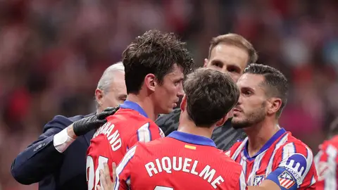 Le Normand completa la primera parte de la sesión con el grupo Le Normand completa la primera parte de la sesión con el grupo