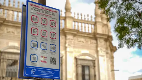 Estas son las señales de buenas prácticas que se han empezado a colocar en el Barrio de Santa Cruz Estas son las señales de buenas prácticas que se han empezado a colocar en el Barrio de Santa Cruz