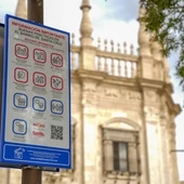 Estas son las señales de buenas prácticas que se han empezado a colocar en el Barrio de Santa Cruz Estas son las señales de buenas prácticas que se han empezado a colocar en el Barrio de Santa Cruz