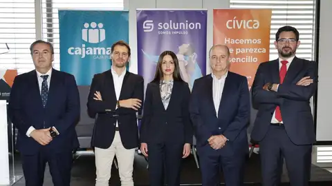 Miguel Sebastián y Albert Rivera, entre algunos de los organizadores del encuentro empresarial ´Diálogos para el desarrollo´. Miguel Sebastián y Albert Rivera, entre algunos de los organizadores del encuentro empresarial ´Diálogos para el desarrollo´.