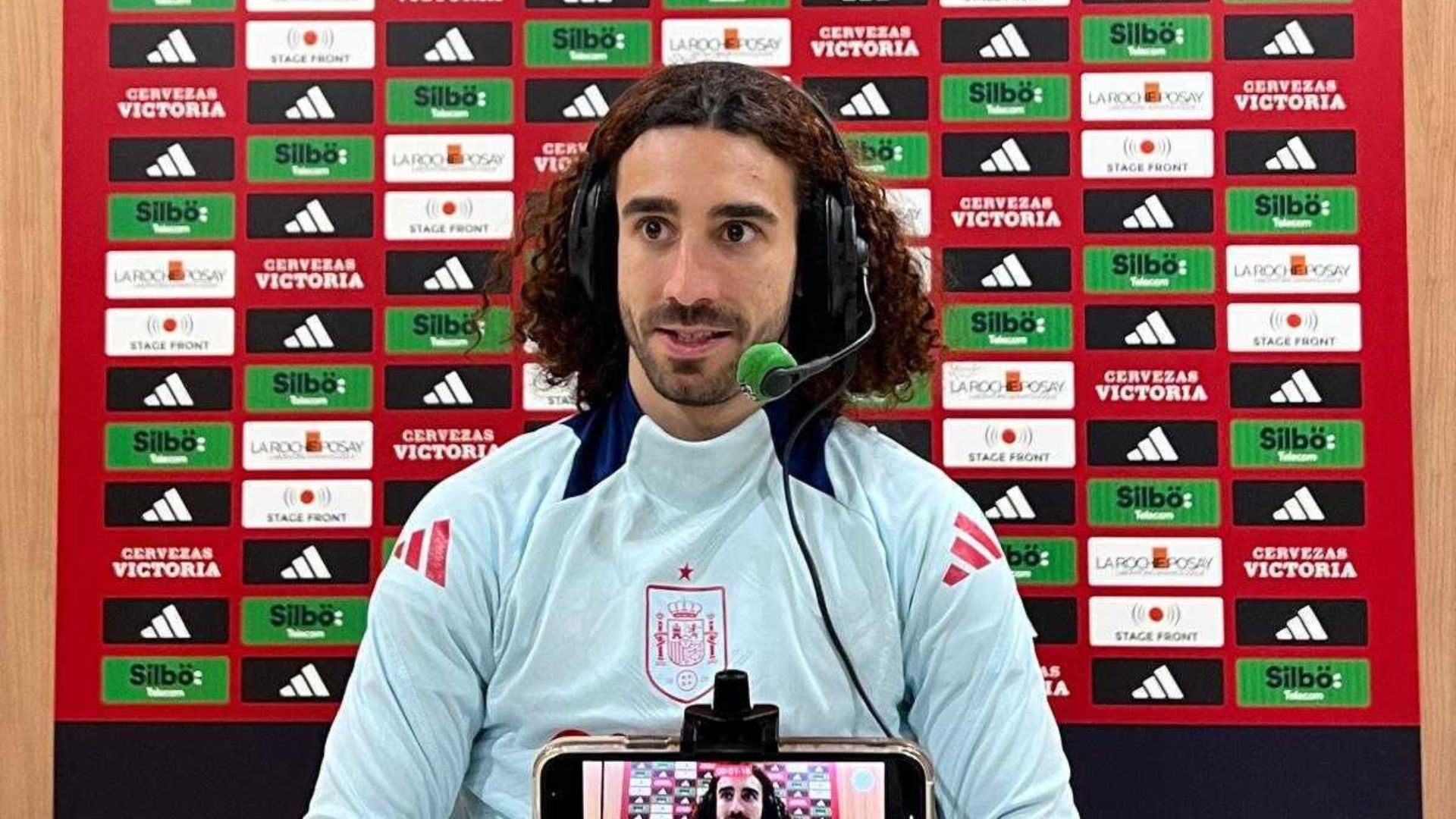 Marc Cucurella: "Rodri lo controla todo. Ahora el City no lo tiene y no para de perder partidos" Marc Cucurella: "Rodri lo controla todo. Ahora el City no lo tiene y no para de perder partidos"