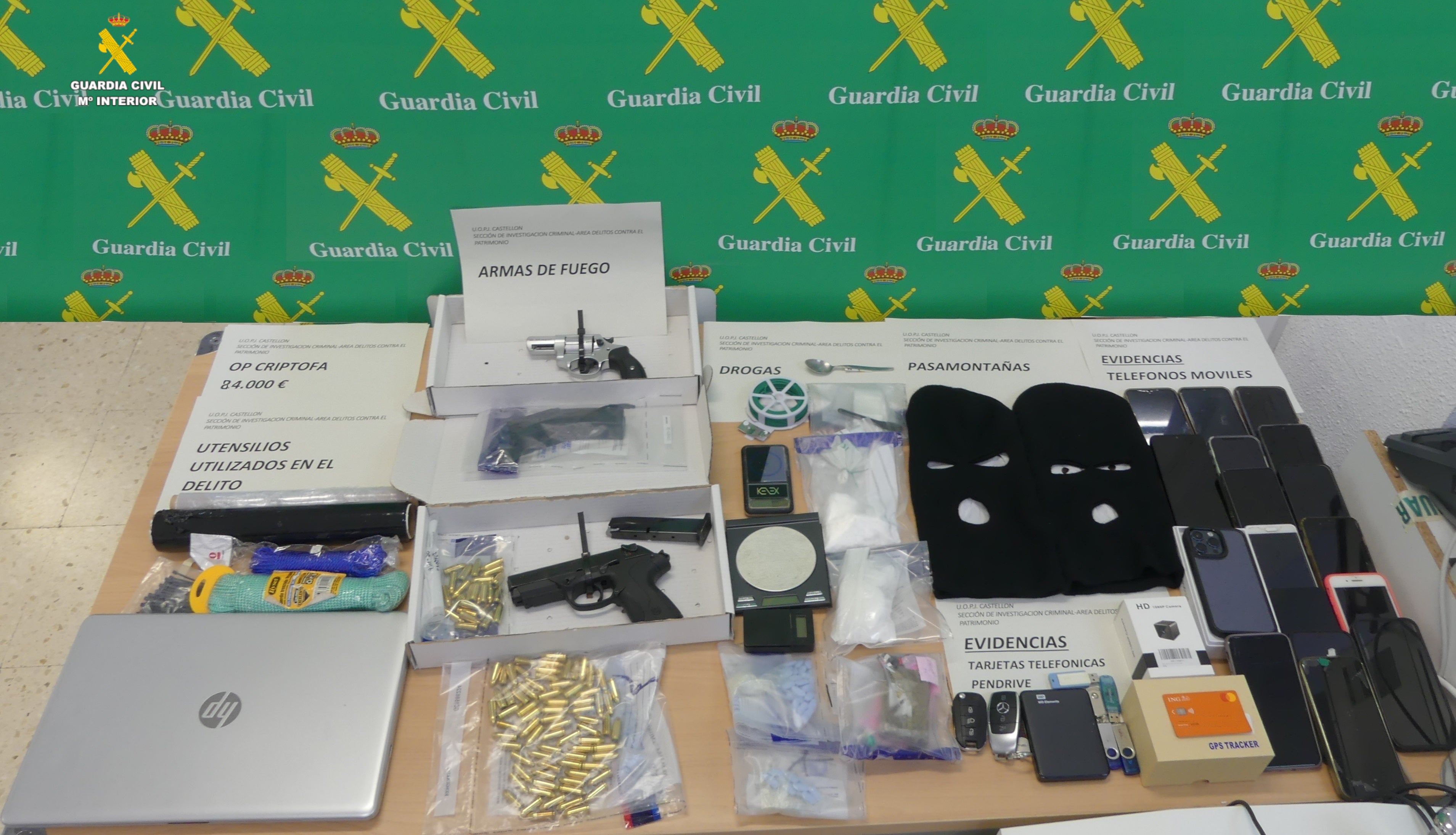 Detenidos seis miembros de un grupo criminal por sustraer 70.000€ en criptomoneda en Moncofa Detenidos seis miembros de un grupo criminal por sustraer 70.000€ en criptomoneda en Moncofa