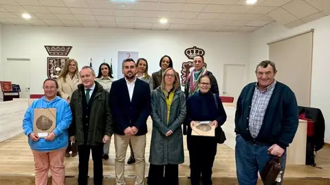 Manuel Martín destaca el "compromiso" de la Junta con la "justicia social" en la entrega de varias viviendas sociales Manuel Martín destaca el "compromiso" de la Junta con la "justicia social" en la entrega de varias viviendas sociales