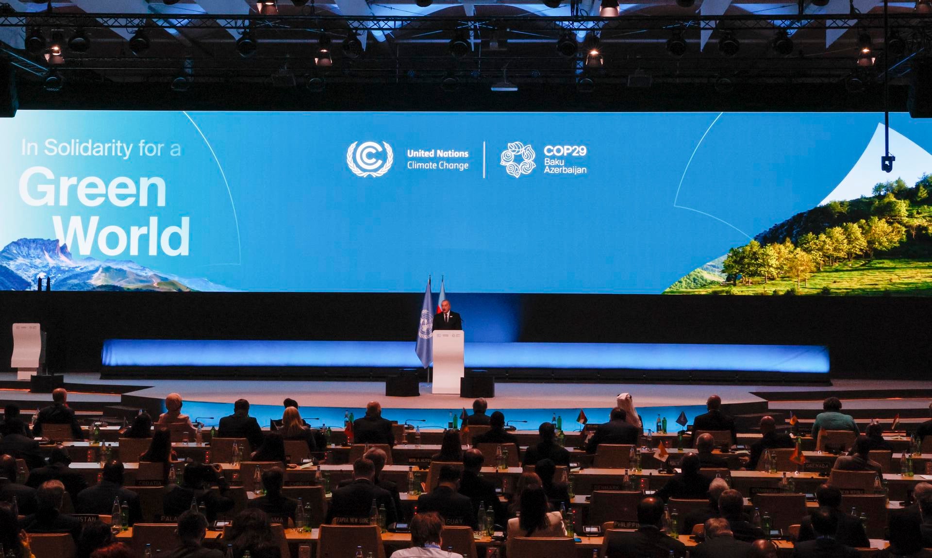 Los retos de la Cumbre del Clima 2024 en Bakú: "De nueve límites planetarios, siete se han sobrepasado" Los retos de la Cumbre del Clima 2024 en Bakú: "De nueve límites planetarios, siete se han sobrepasado"