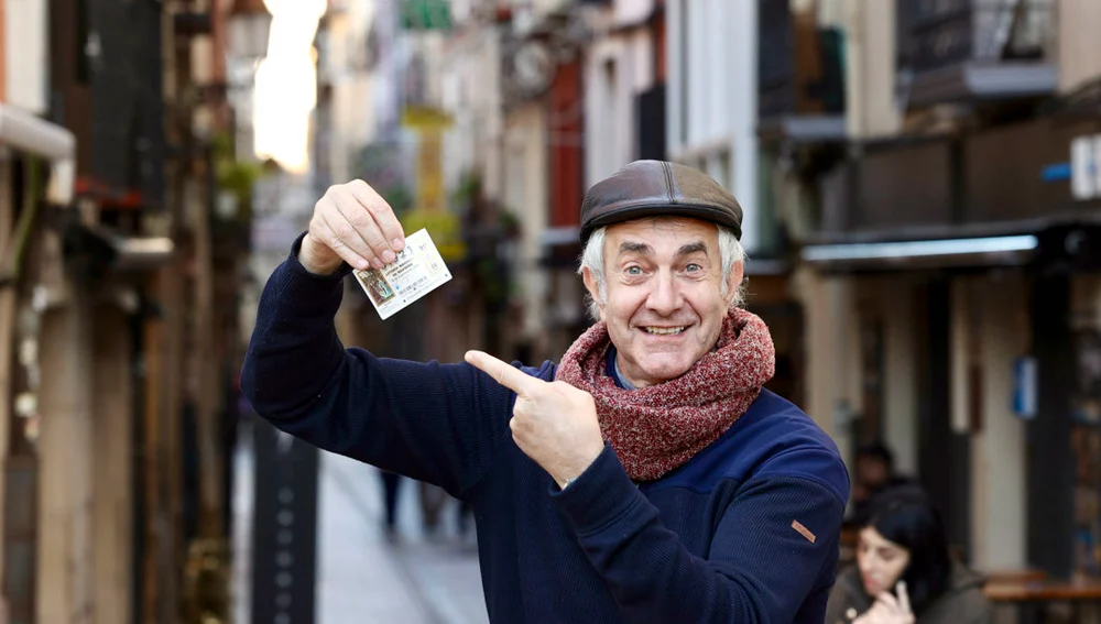 Amadeo Marín, protagonista del anuncio del sorteo de la Lotería de Navidad de este año/ EFE/ Raquel Manzanares Amadeo Marín, protagonista del anuncio del sorteo de la Lotería de Navidad de este año/ EFE/ Raquel Manzanares