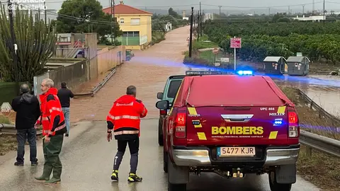 Benicarló y Peñíscola mantienen hoy sus centros educativos cerrados después de los 145 litros de ayer Benicarló y Peñíscola mantienen hoy sus centros educativos cerrados después de los 145 litros de ayer