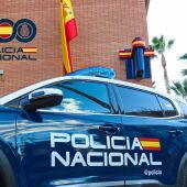 Un coche patrulla de la Comisaría Norte de la Policía Nacional de Alicante