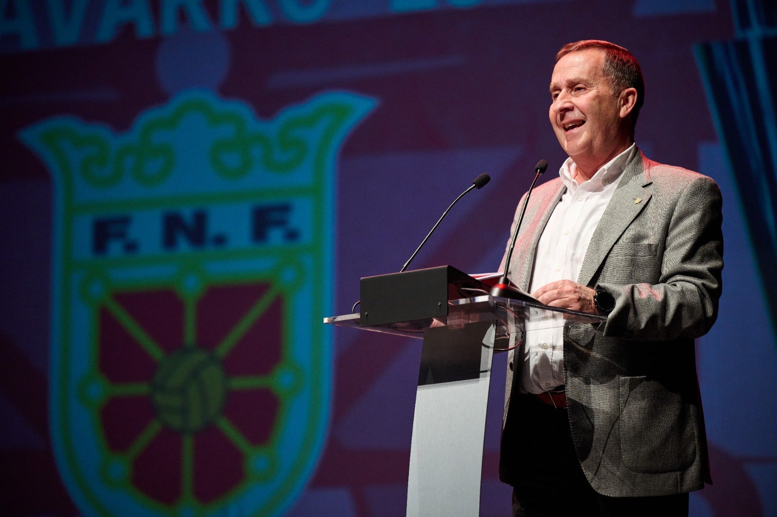 Rafa del Amo: "Me sorprendió el movimiento de Osasuna. Hace ocho años no me conocían, ahora sí". Rafa del Amo: "Me sorprendió el movimiento de Osasuna. Hace ocho años no me conocían, ahora sí".