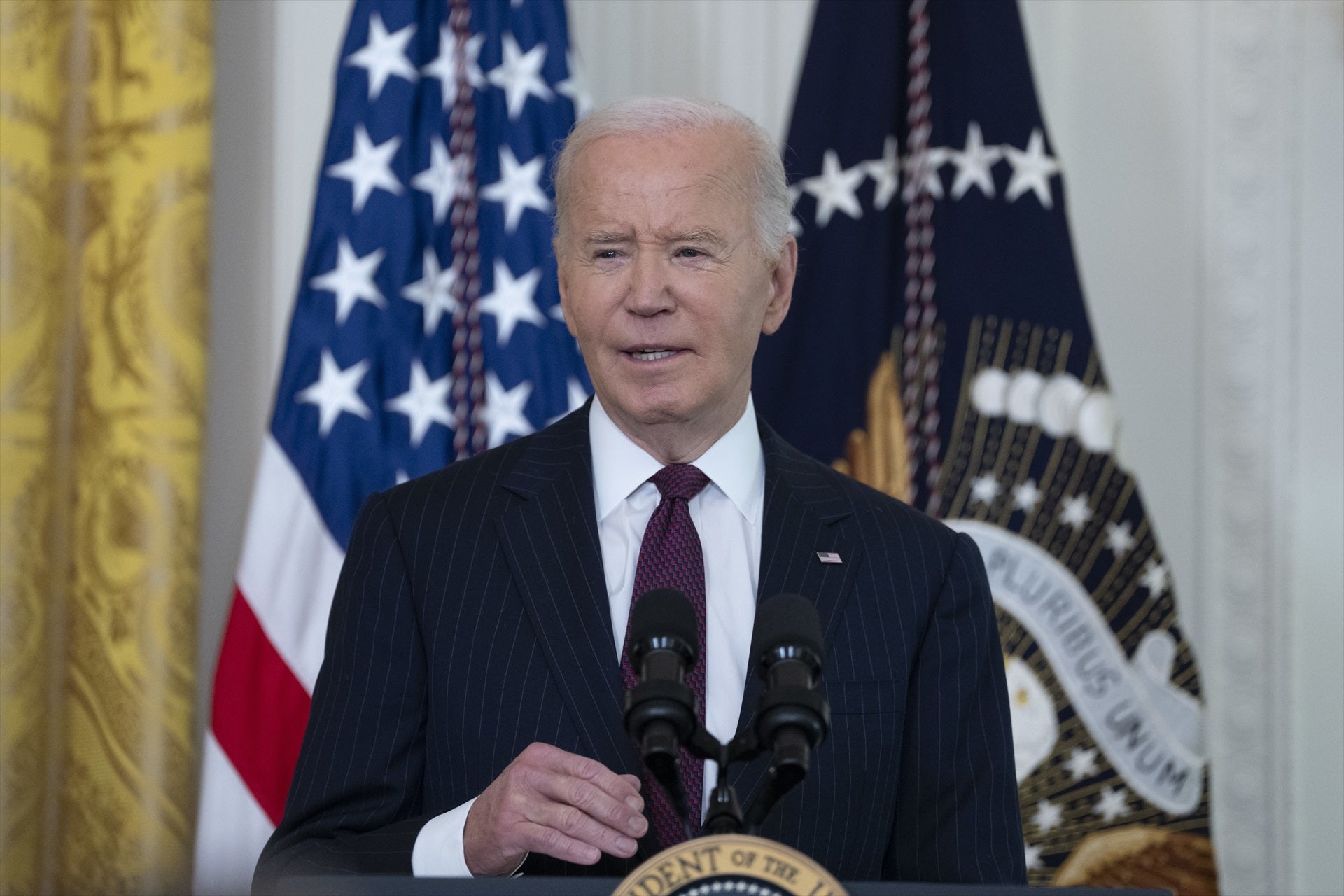 Biden permite a Ucrania utilizar armas estadounidenses para atacar dentro de Rusia Biden permite a Ucrania utilizar armas estadounidenses para atacar dentro de Rusia