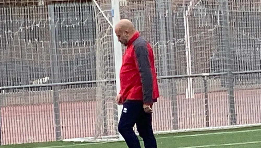 Ramón Moríñigo, camino del vestuario Ramón Moríñigo, camino del vestuario