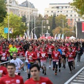 Corredores participan en la carrera Ponle Freno que se celebra en el Día Mundial en Recuerdo de las Víctimas de Accidentes de Tráfico, organizada por Atresmedia y Fundación Axa, este domingo. 