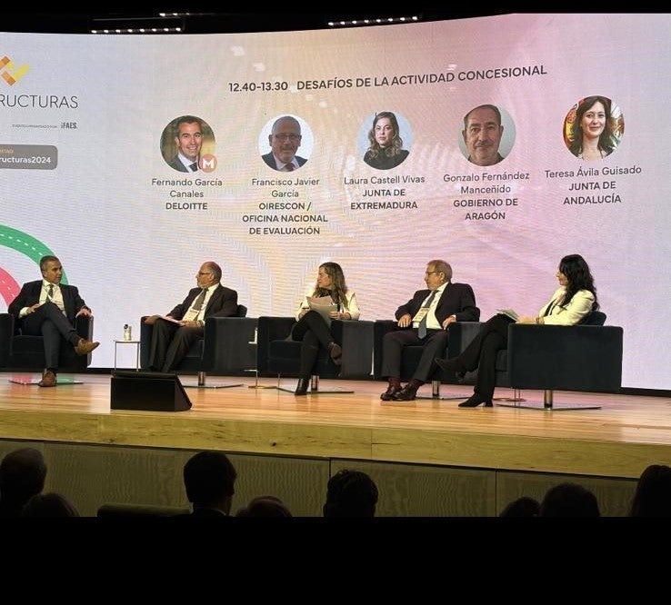 La Junta difunde en Madrid a todo el sector su modelo de colaboración público-privada para las infraestructuras La Junta difunde en Madrid a todo el sector su modelo de colaboración público-privada para las infraestructuras