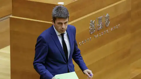 El president de la Generalitat, Carlos Mazón, durante el pleno de este viernes El president de la Generalitat, Carlos Mazón, durante el pleno de este viernes