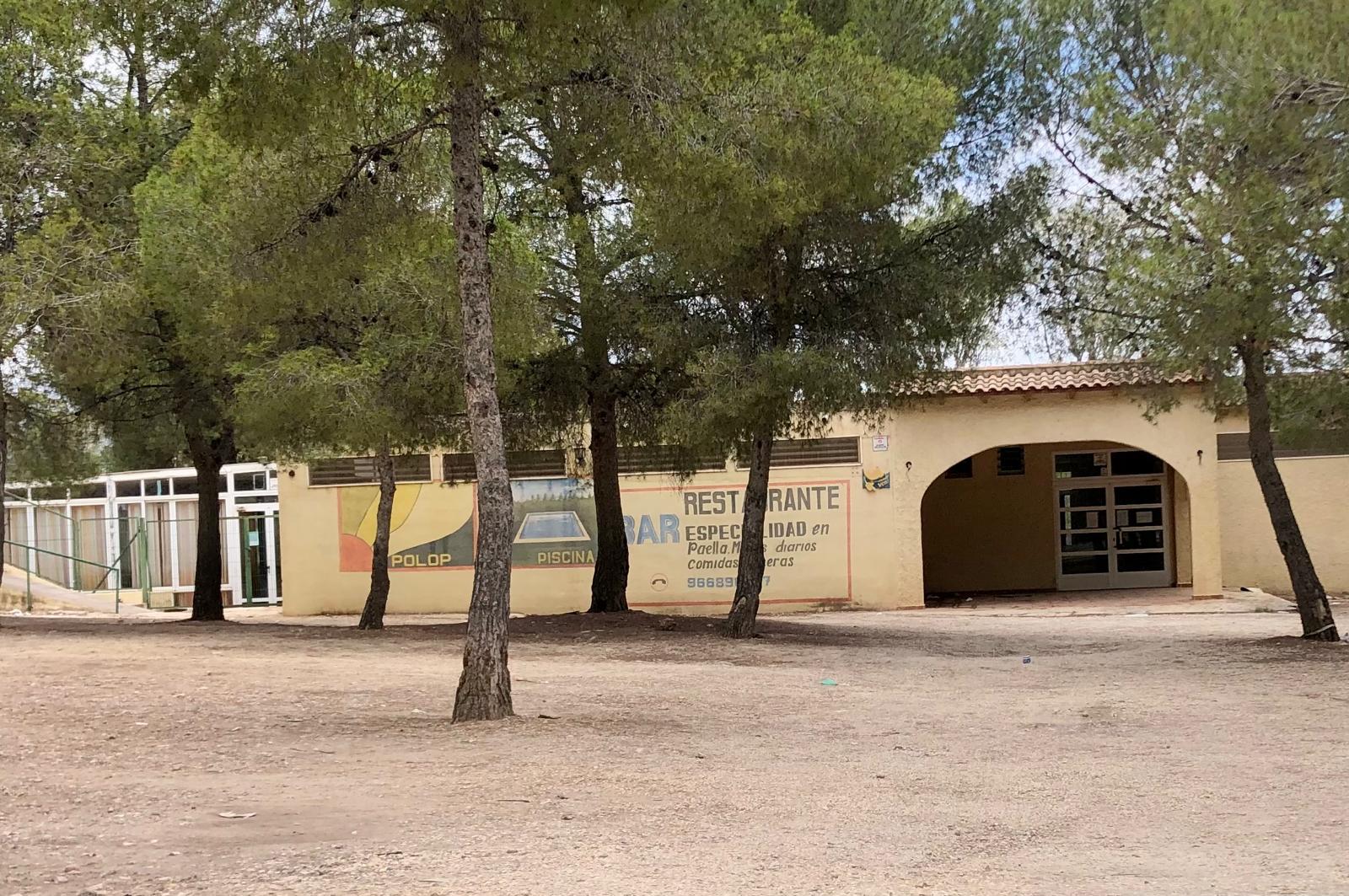 Arrancan en Polop de la Marina las obras para construir un gimnasio y nuevos vestuarios en la zona de la piscina Arrancan en Polop de la Marina las obras para construir un gimnasio y nuevos vestuarios en la zona de la piscina