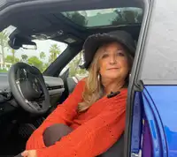 Ana Babiloni se sube a un MINI y nos deja entrar en su trayectoria. Ana Babiloni se sube a un MINI y nos deja entrar en su trayectoria.