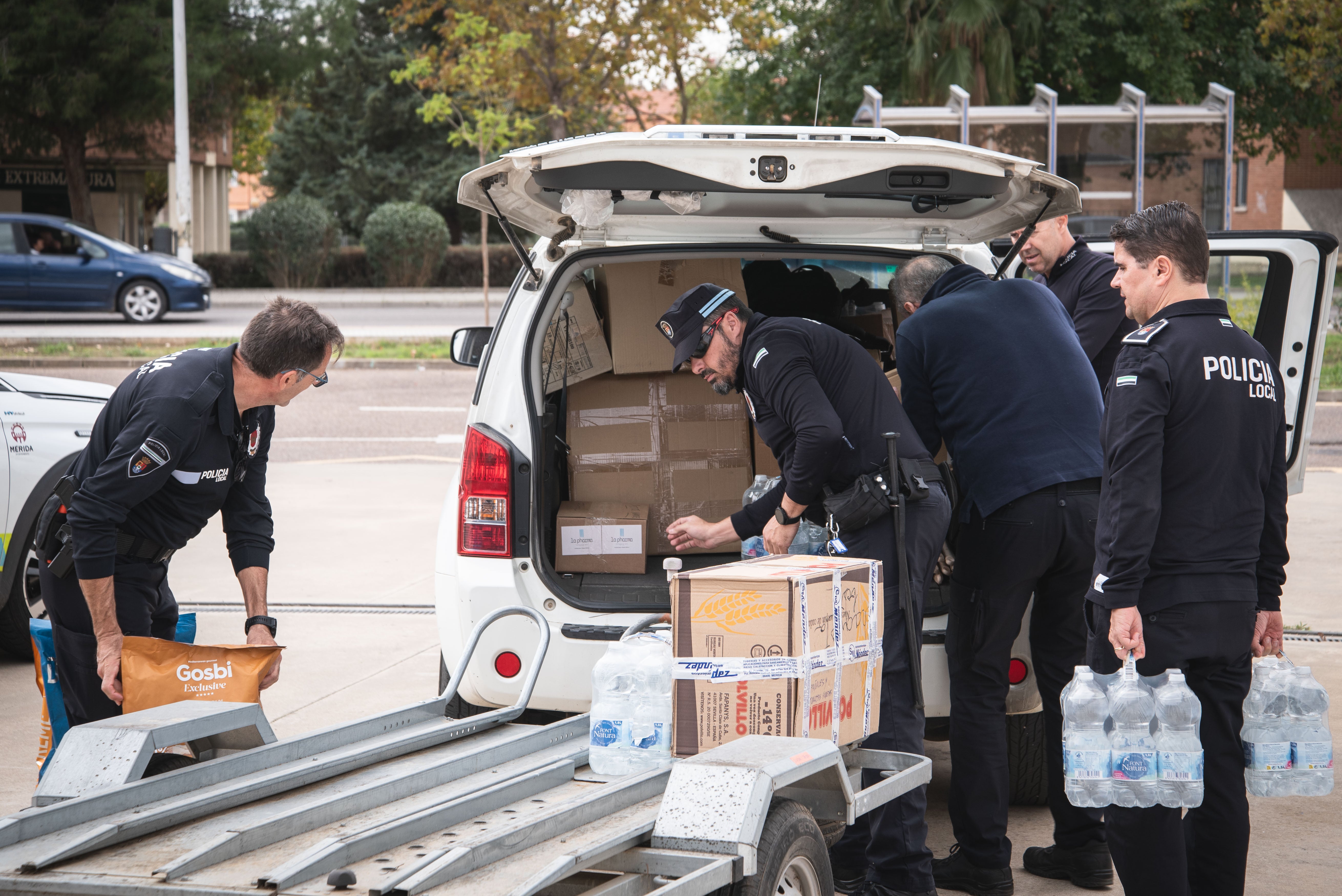 Este fin de semana 28 policías locales extremeños se trasladaban hasta Valencia, otros 72 regresaban Este fin de semana 28 policías locales extremeños se trasladaban hasta Valencia, otros 72 regresaban